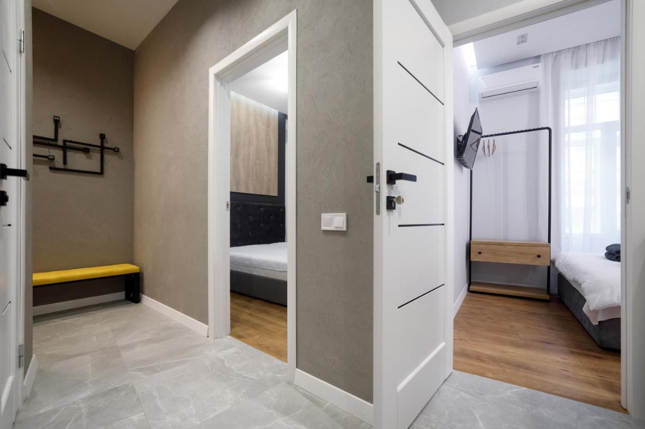 Royal Apartment On Hmelnytskogo 37 Lwów Zewnętrze zdjęcie